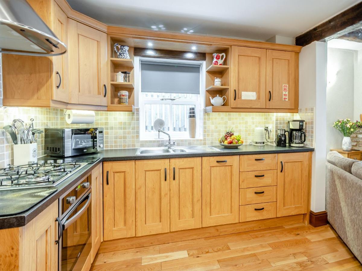 Nans Cottage - Uk43350 วิทบี ภายนอก รูปภาพ